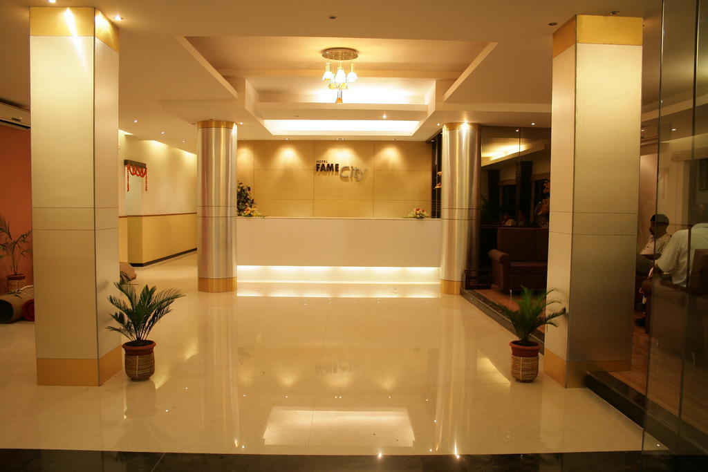 גווהטי Hotel Fame City מראה חיצוני תמונה